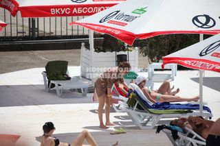 Kseniya Sobchak feet photo thumbnail