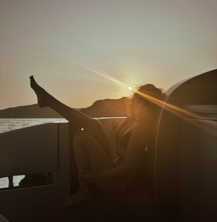 Kseniya Sobchak feet photo thumbnail