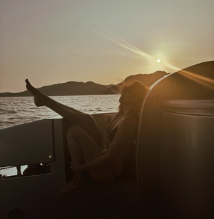 Kseniya Sobchak feet photo thumbnail