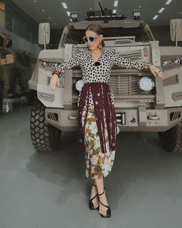 Kseniya Sobchak feet photo thumbnail