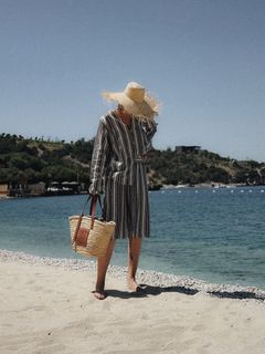 Kseniya Sobchak feet photo thumbnail