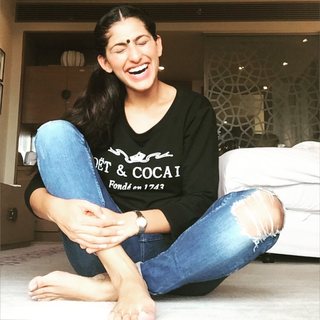 Kubbra Sait feet photo 14