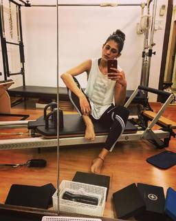 Kubbra Sait feet photo 2