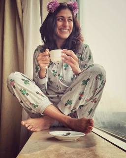 Kubbra Sait feet photo 1