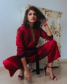 Kubbra Sait feet photo 19