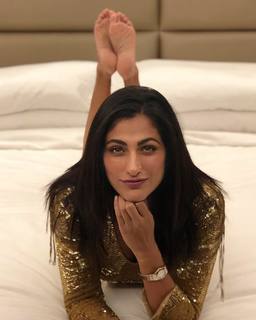 Kubbra Sait feet photo 14