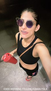 Kubbra Sait feet photo 6