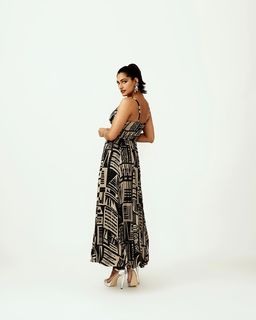 Kubbra Sait feet photo 1