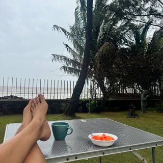 Kubbra Sait feet photo 13