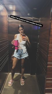 Kubbra Sait feet photo 8