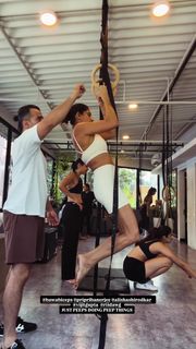 Kubbra Sait feet photo 12