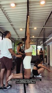 Kubbra Sait feet photo 11