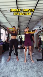 Kubbra Sait feet photo 7