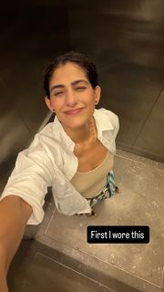 Kubbra Sait feet photo 1