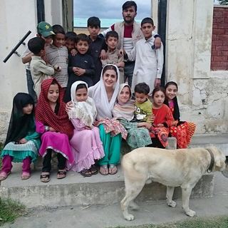 Kubra Khan feet photo 9