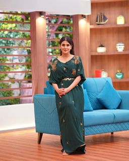 Kubra Khan feet photo 11