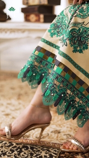 Kubra Khan feet photo 11
