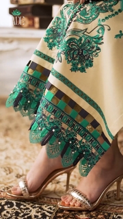 Kubra Khan feet photo 5
