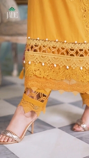 Kubra Khan feet photo 20