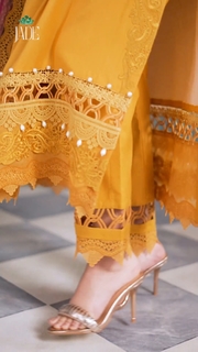 Kubra Khan feet photo 16