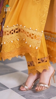 Kubra Khan feet photo 15