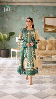 Kubra Khan feet photo 11