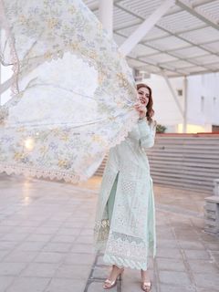 Kubra Khan feet photo 10