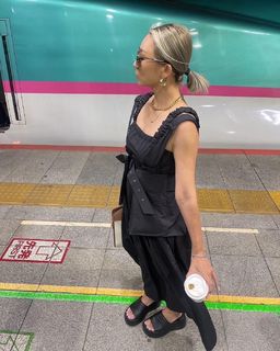 Kumi Koda feet photo 19