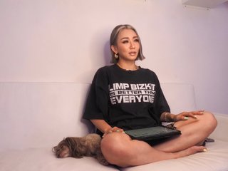 Kumi Koda feet photo 17