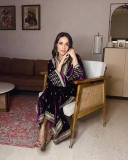 Kusha Kapila feet photo 19