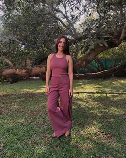 Kusha Kapila feet photo 5
