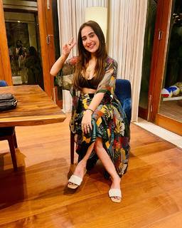 Kusha Kapila feet photo 15