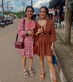 Kusha Kapila feet photo 3