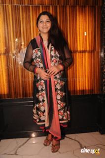 Kushboo feet photo 1