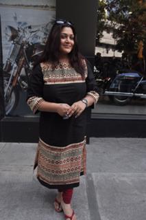 Kushboo feet photo 1