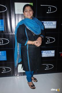 Kushboo feet photo 9