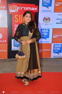 Kushboo feet photo 1