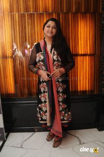 Kushboo feet photo 17