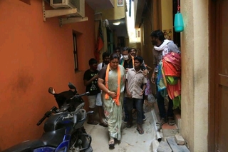Kushboo feet photo 9