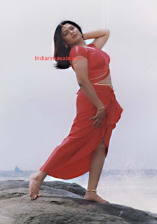 Kushboo feet photo 6