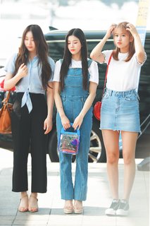 Kwon Eun-bi feet photo thumbnail