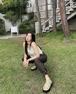 Kwon Eun-bi feet photo thumbnail