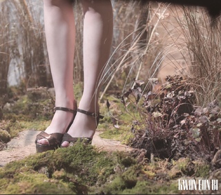 Kwon Eun-bi feet photo thumbnail