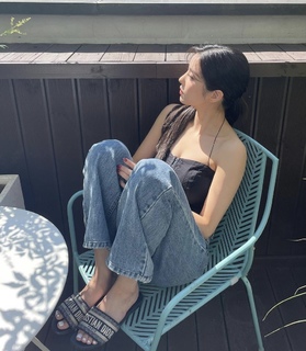 Kwon Eun-bi feet photo thumbnail