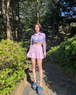 Kwon Eun-bi feet photo thumbnail