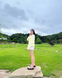 Kwon Eun-bi feet photo thumbnail