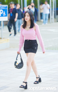 Kwon Eun-bi feet photo thumbnail