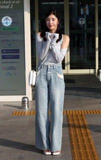 Kwon Eun-bi feet photo thumbnail