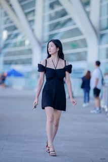 Kwon Eun-bi feet photo thumbnail