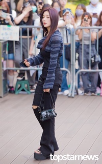 Kwon Eun-bi feet photo thumbnail